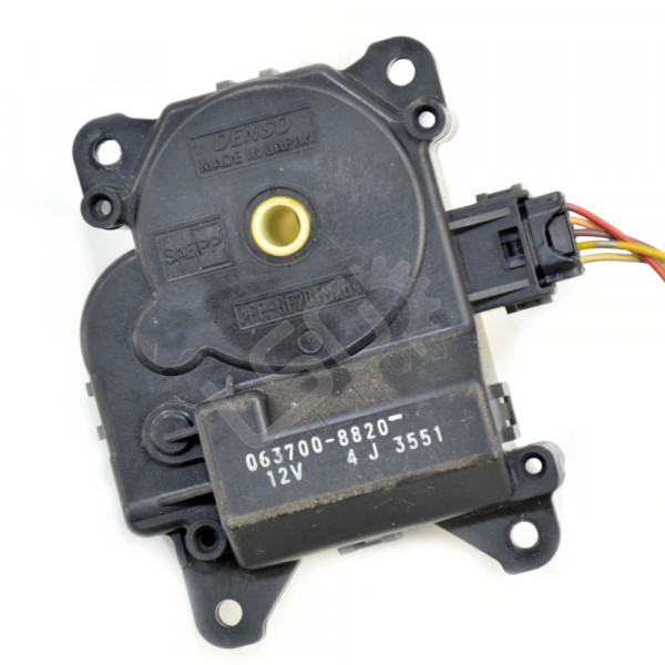 Моторче клапи парно Toyota Avensis II ТА201020N-182, ОЕМ 063700-8820