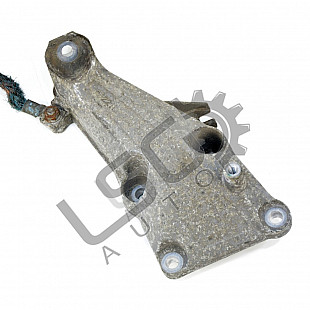 Конзола двигател BMW 1 Series (E87)  , OEM 22116760307-
