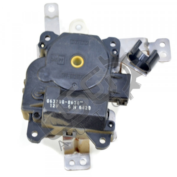 Моторче клапи парно Subaru Legacy IV SU210620N-192, ОЕМ 063700-8630