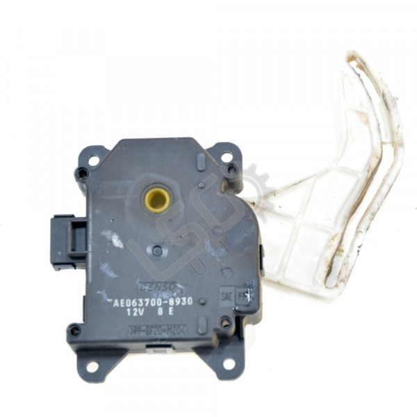 Моторче клапи парно Toyota Avensis II TA150121N-180, ОЕМ AE063700-8930