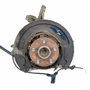 Заден ляв шенкел Toyota Avensis II  