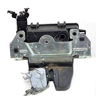 Брава заден капак OPEL Astra H (A04)  