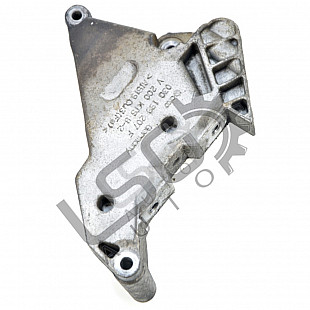Конзола двигател Volkswagen Passat (B6)  