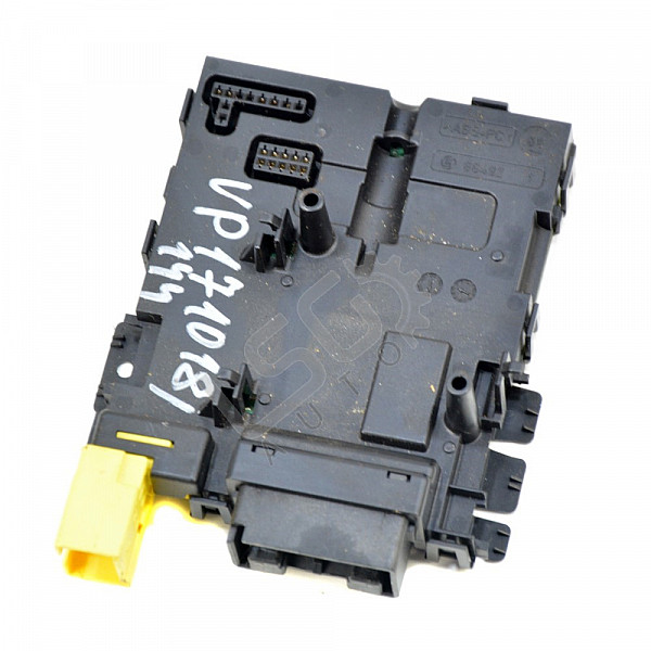 Контрол модул кормилна колона Volkswagen Passat (B6) 2005-2010 PV160221-181