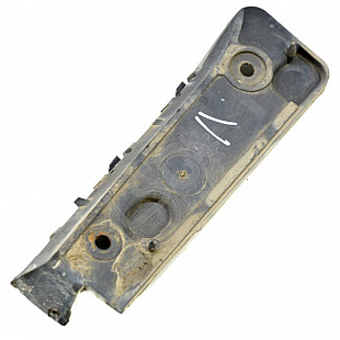 Ляв държач предна броня Audi A4 (B6) 2000-2004  