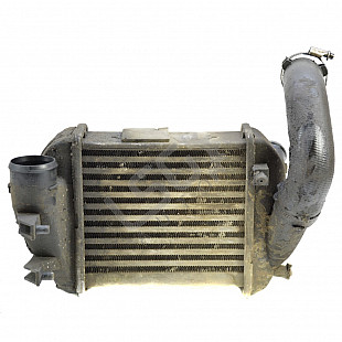 Ляв интеркулер Audi A4 (B6) 2000-2004  