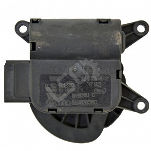 Моторче клапи парно AUDI A4 (B7), ОЕМ 8E2820511C