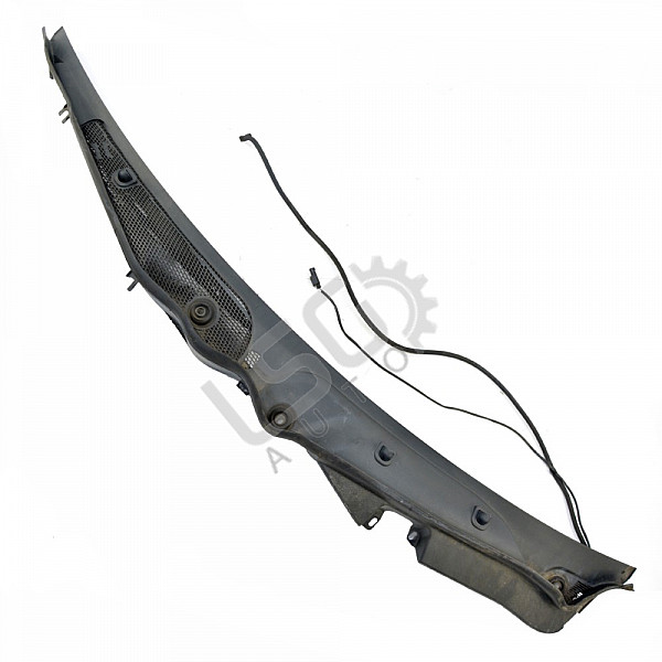 Кора под чистачки Mercedes-Benz E-Class (W212), ОЕМ A2128301013