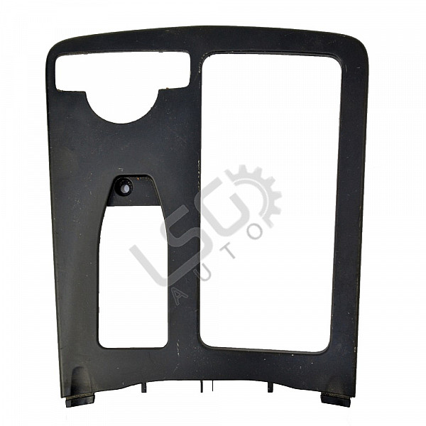 Лайсна средна конзола Mercedes-Benz E-Class (W212), ОЕМ A2046800107
