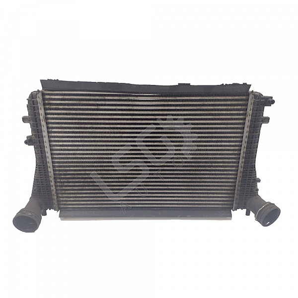 Интеркулер Volkswagen Passat (B6) 2005-2010, ОЕМ 3C0145805P Интеркулер Volkswagen Passat (B6) 2005-2010, ОЕМ 3C0145805P