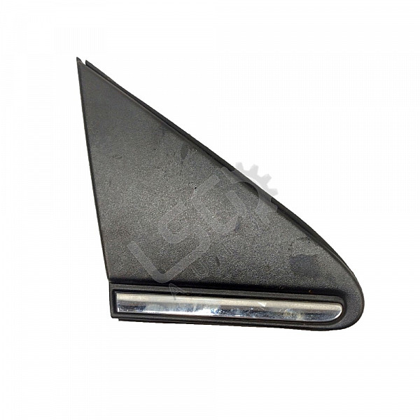 Декоративна лайсна десен калник Toyota Avensis II 2003-2009