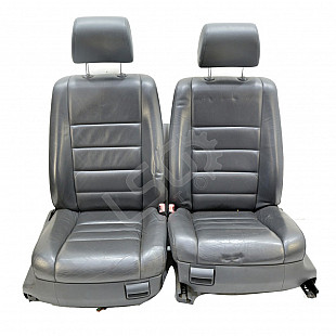 Кожен салон Volkswagen Touareg I (7L)