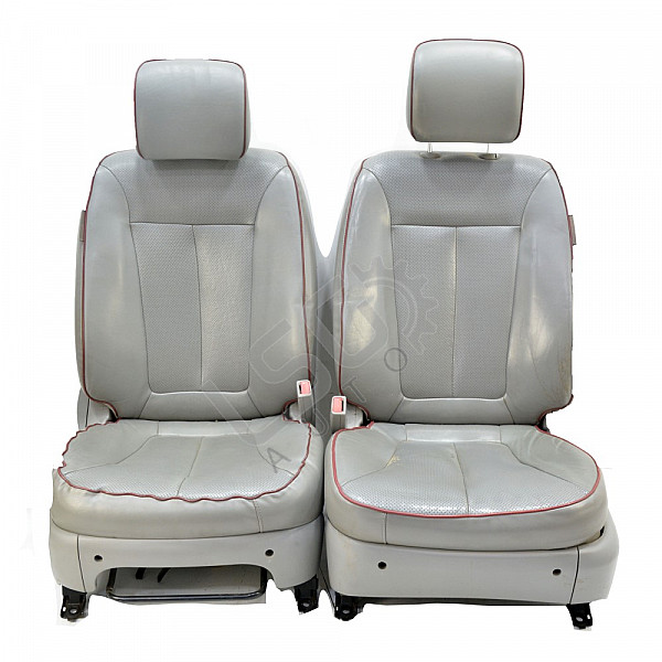 Кожен салон Hyundai Santa fe 