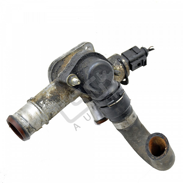 Фланец охладителна система AUDI A4 (B6), ОЕМ 038121133A
