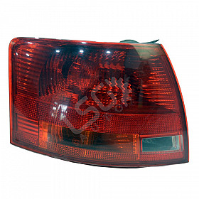 Ляв външен стоп AUDI A4 (B7)