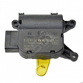 Моторче клапи парно AUDI A3 (8PA)