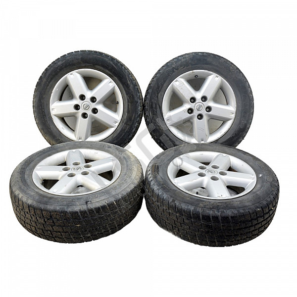 Алуминиеви джанти с гуми 5X114.3 Nissan X-Trail I