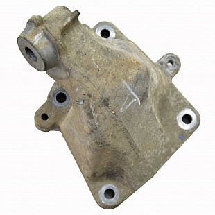 Конзола двигател Mercedes-Benz CLS (C219), OEM A6422230104