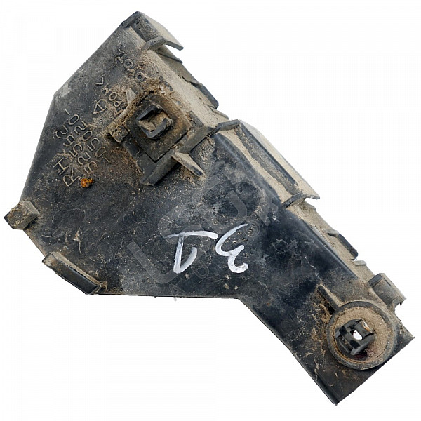 Десен държач задна броня Toyota Avensis II, ОЕМ 52562-05020