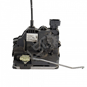 Брава предна лява врата Opel Corsa D