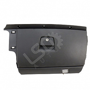 Жабка табло Volvo C30, OEM 8626141