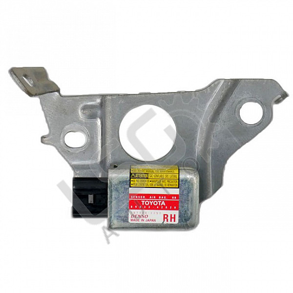 AIRBAG сензор Toyota RAV4 II, ОЕМ 89833-42020