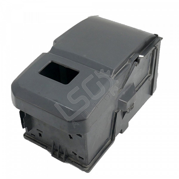 Кутия акумулатор Volvo V50, ОЕМ 30667338