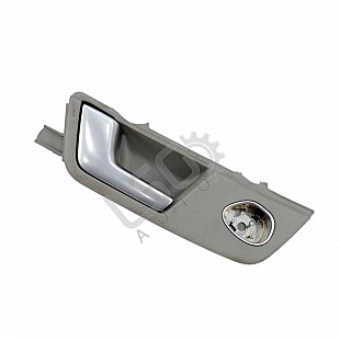Предна лява вътрешна дръжка AUDI A4 (B7), OEM 8E2837019F