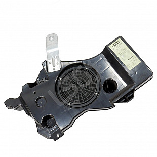 Субуфер AUDI A3 (8PA), OEM 8P4035382B