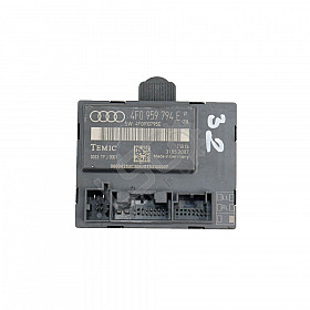 Контрол модул задна дясна врата AUDI A6 (4F, C6)