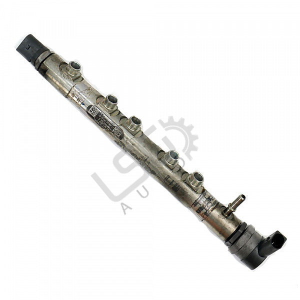 Горивна рейка BMW 5 Series (F10, F11), ОЕМ 780912804