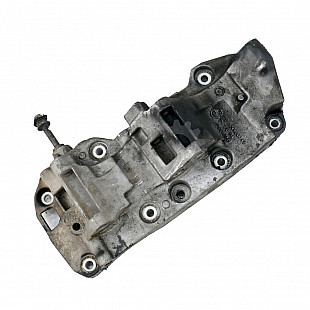 Конзола двигател BMW 5 Series (F10, F11), OEM 11168506863-05