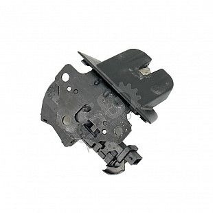 Брава заден капак AUDI A4 (B7), OEM 8E9827520A