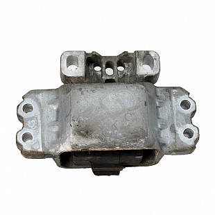 Ляв тампон двигател Volkswagen Golf VI, OEM 1K0199555