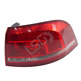 Десен стоп Volkswagen Passat (B7)