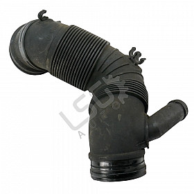 Тръба вуздух Volkswagen Passat (B7)