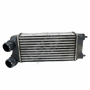 Интеркулер Citroen DS4, OEM 9800291280 Интеркулер Citroen DS4, OEM 9800291280