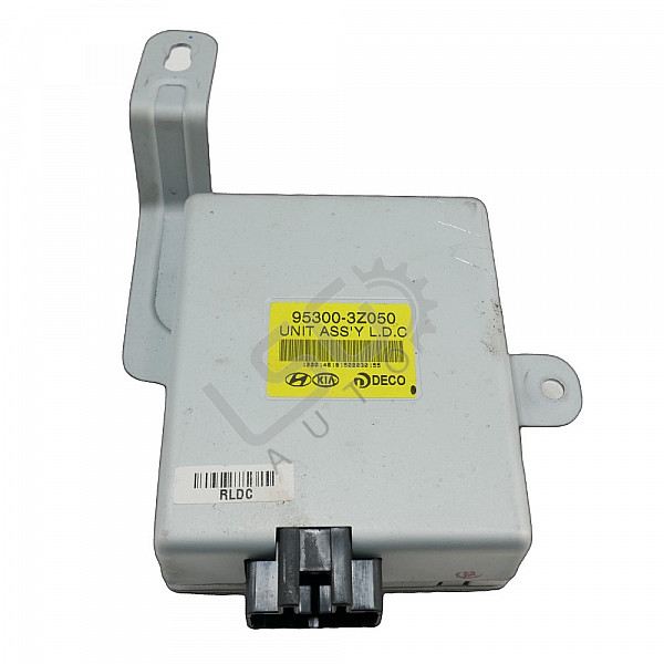 Контрол модул ASSY LDC Hyundai i40, ОЕМ 95300-3Z050 Контрол модул ASSY LDC Hyundai i40, ОЕМ 95300-3Z050