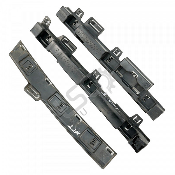 Държачи десен праг BMW 1 Series (F21), ОЕМ 51777268076 Държачи десен праг BMW 1 Series (F21), ОЕМ 51777268076