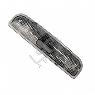 Плафон AUDI A4 (B7), OEM 8P0947111A