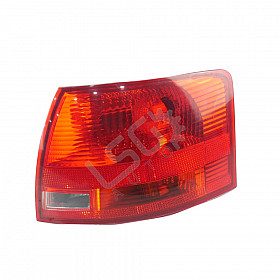 Десен външен стоп AUDI A4 (B7)