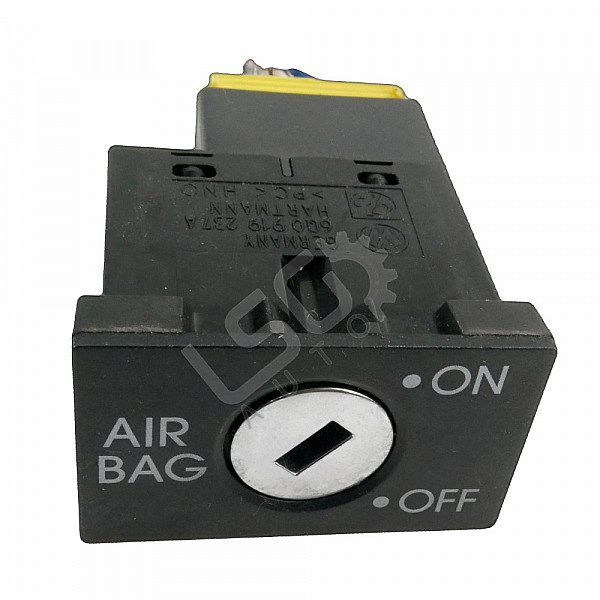 Бутон AIRBAG Volkswagen Touran I, ОЕМ 6Q0919237A Бутон AIRBAG Volkswagen Touran I, ОЕМ 6Q0919237A