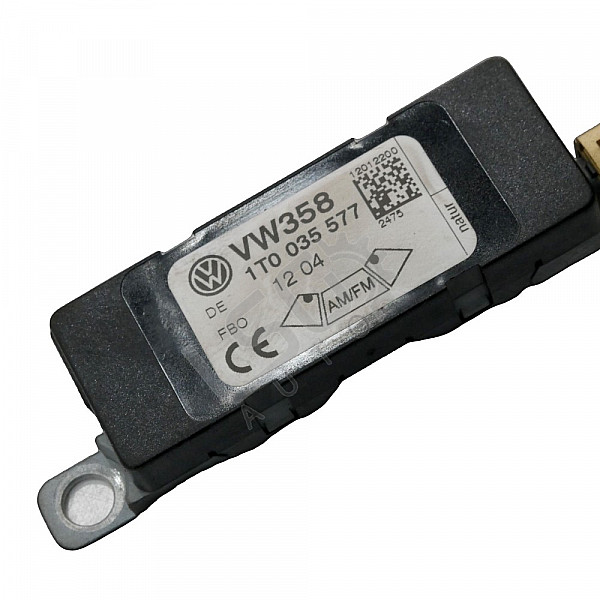 Усилвател антена Volkswagen Touran I, ОЕМ 1T0035577 Усилвател антена Volkswagen Touran I, ОЕМ 1T0035577