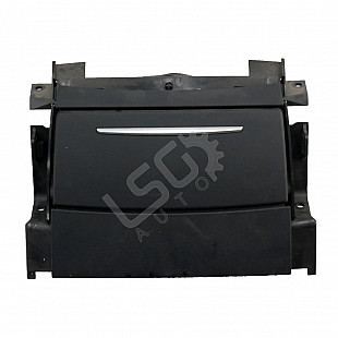 Гнезда 12V подлакътник AUDI  A8 (D4, 4H), ОЕМ 4H0864051B