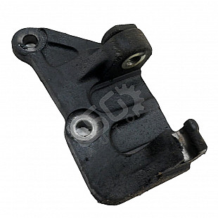 Конзола алтернатор Toyota Avensis II, OEM 12511-0G010 Конзола алтернатор Toyota Avensis II, OEM 12511-0G010