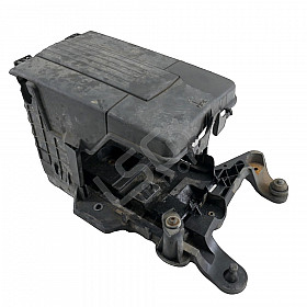Кутия акумулатор Volkswagen Passat (B7)