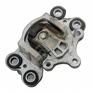 Ляв тампон двигател Volvo V60, OEM 31262709 Ляв тампон двигател Volvo V60, OEM 31262709