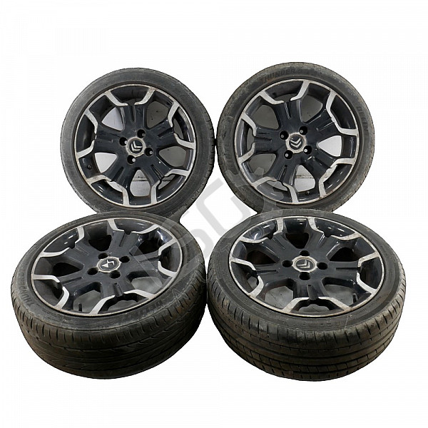 Алуминиеви джанти 4x108 с гуми R17 Citroen DS3, ОЕМ 9887754377 Алуминиеви джанти 4x108 с гуми R17 Citroen DS3, ОЕМ 9887754377